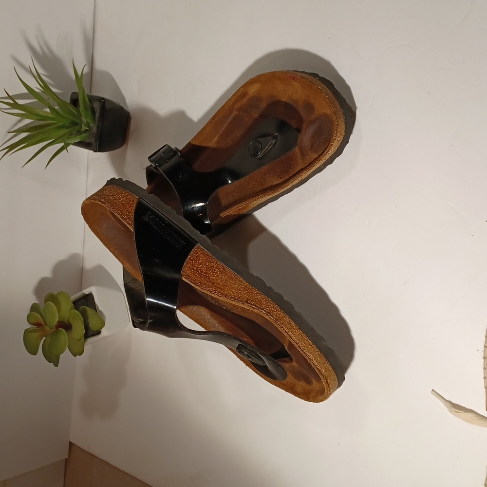 BIRKENSTOCK SANDALS